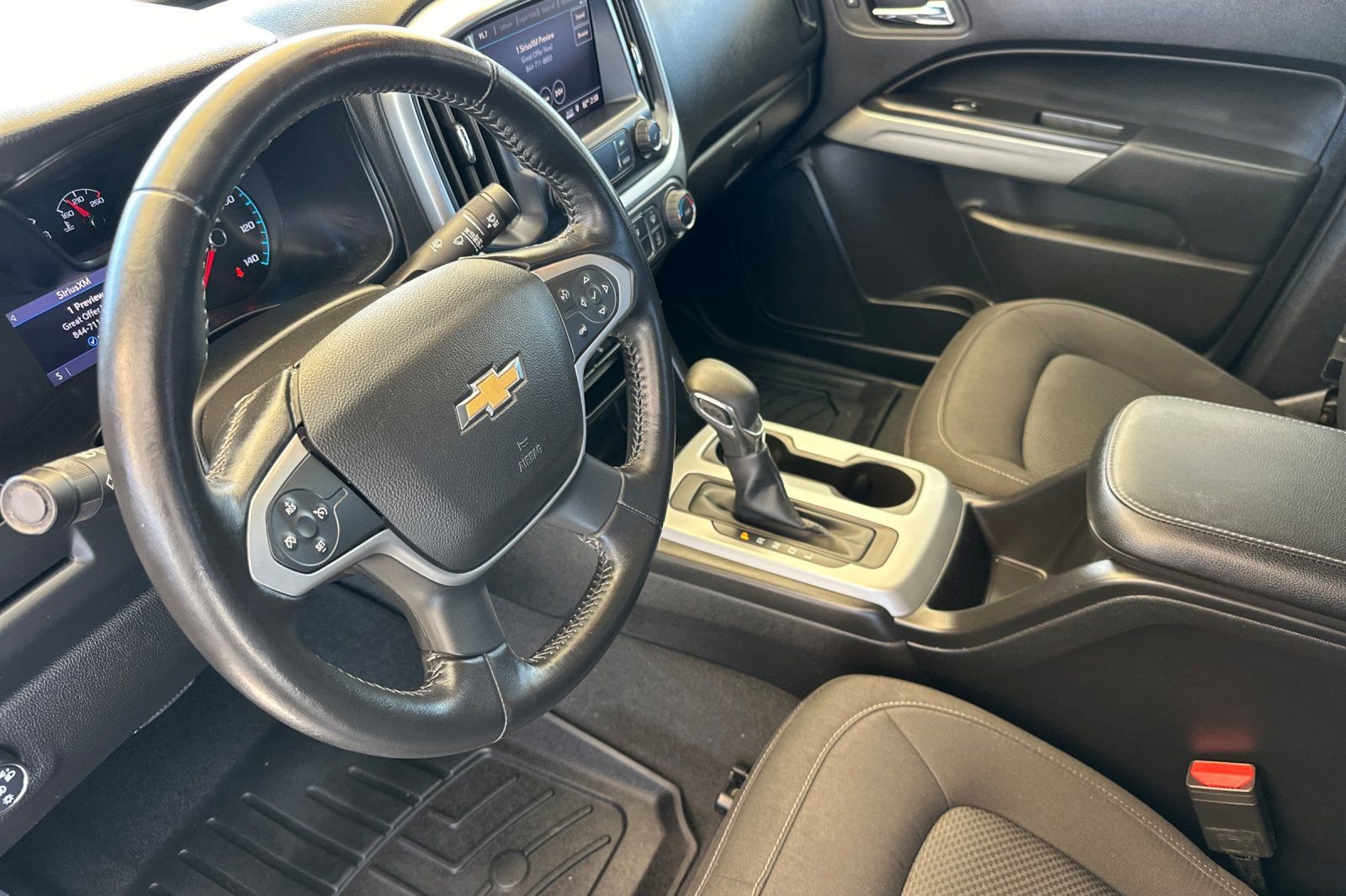 Used 2022 Chevrolet Colorado LT w/ LT Convenience Package image 10