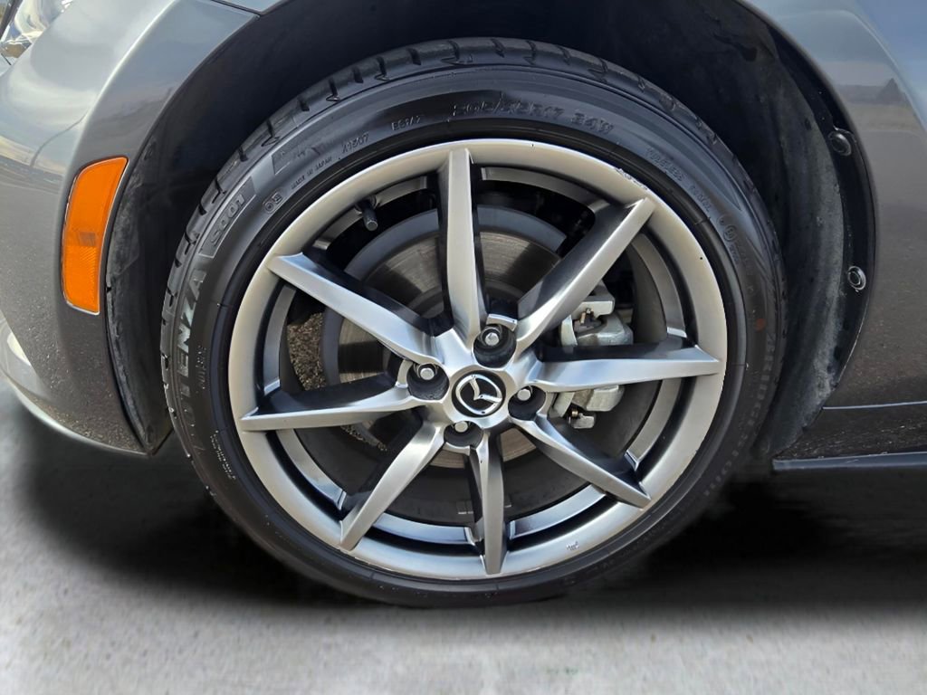 Used 2022 MAZDA MX-5 Miata RF Grand Touring image 9