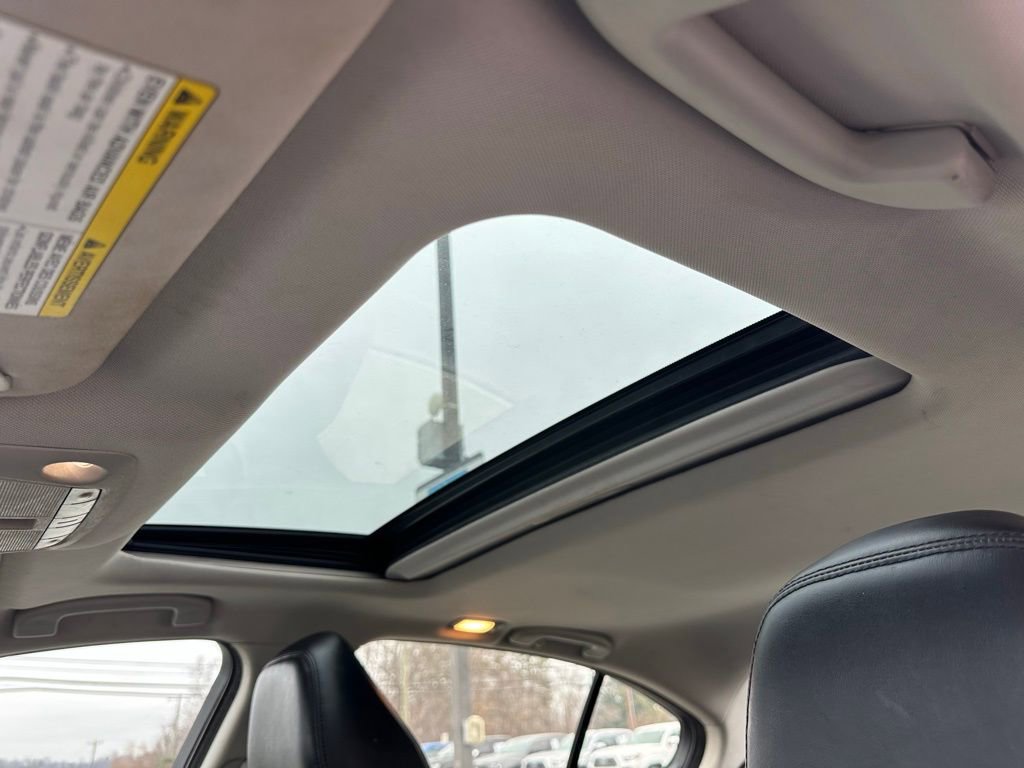 Used 2018 INFINITI Q50 Luxe w/ Essential Package (3.0T Luxe) image 7