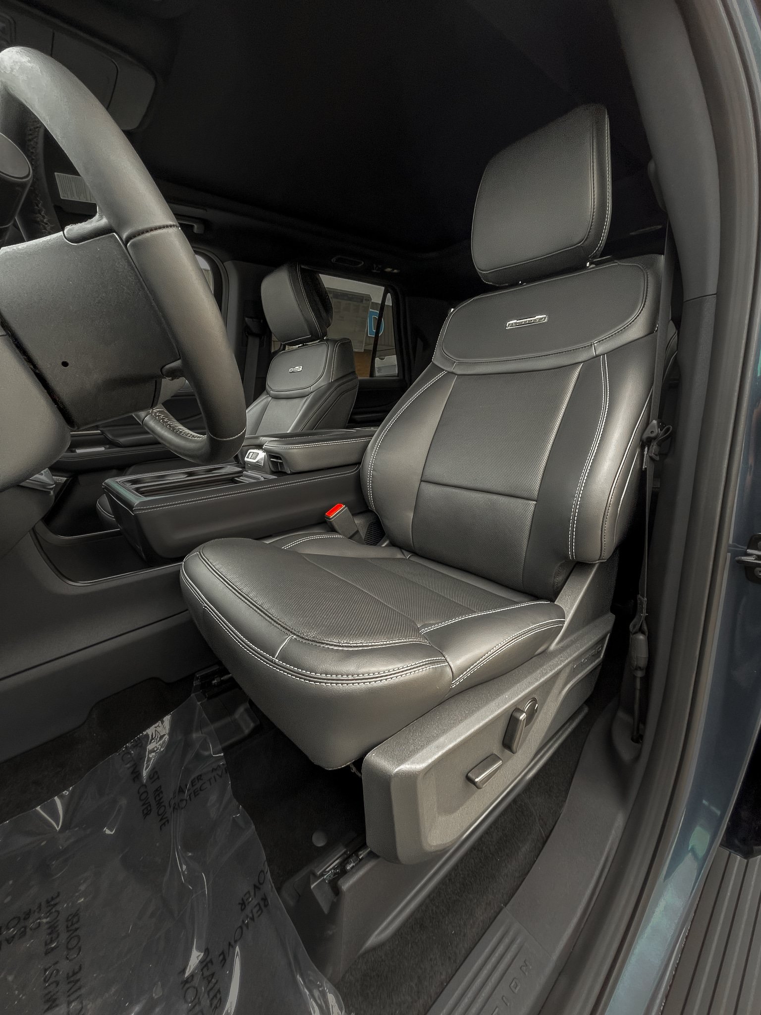 New 2027 Ford Expedition Max Platinum w/ Stealth Appearance Package AWD/4WD image 15