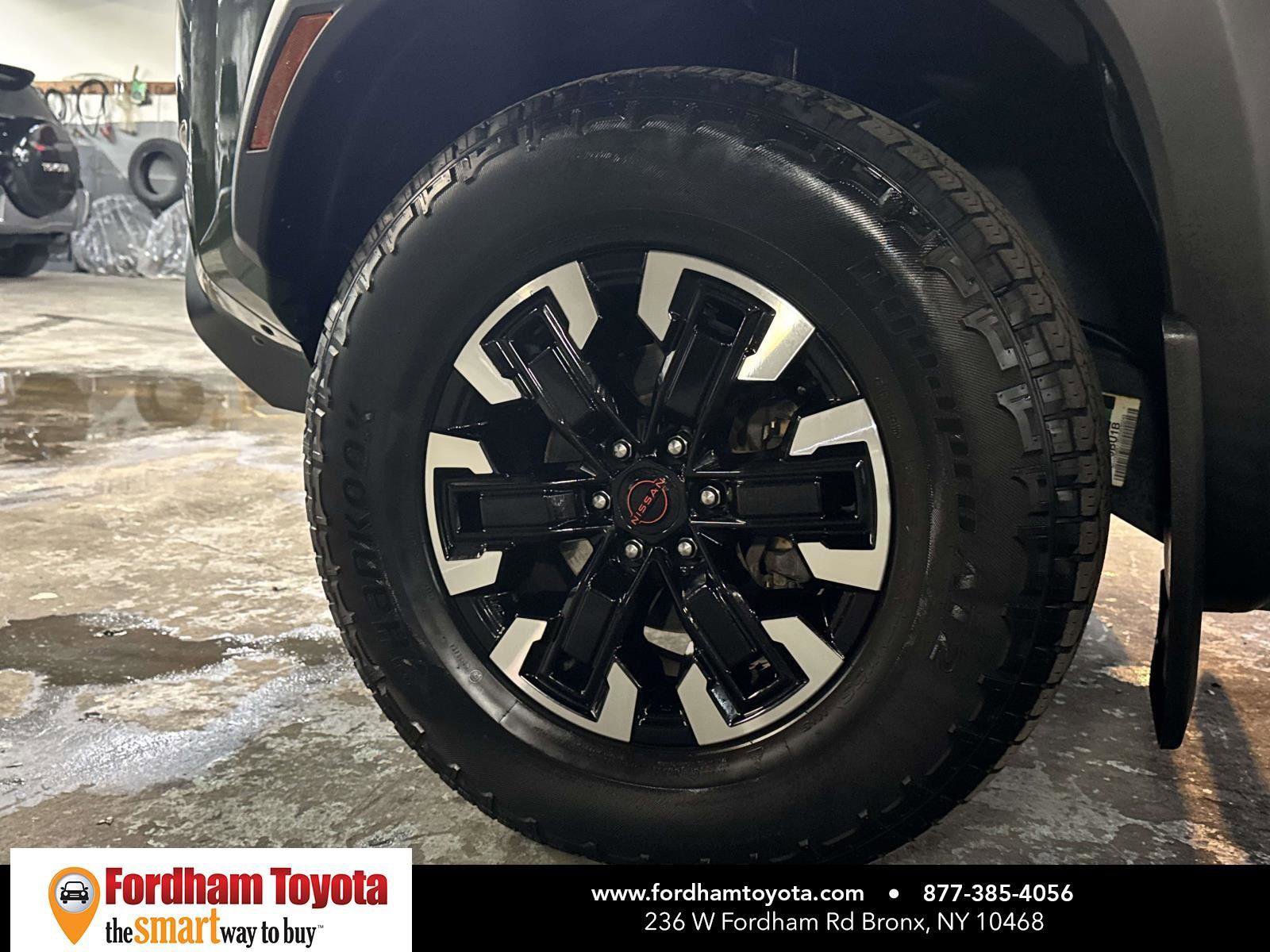Used 2022 Nissan Frontier PRO-4X image 9