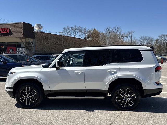 Used 2026 Lexus GX 550 w/ Accessory Package (2T) image 8
