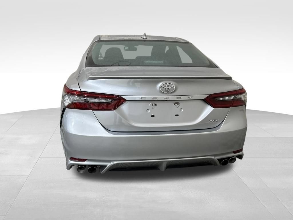 Used 2024 Toyota Camry XSE FWD image 4