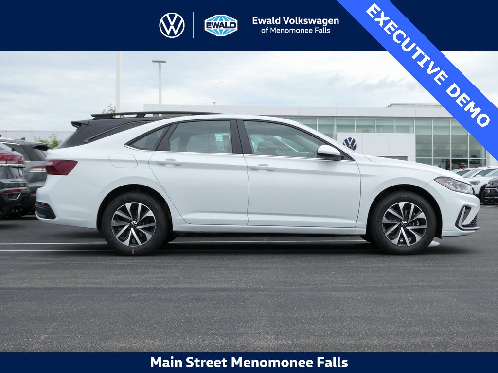 Certified 2025 Volkswagen Jetta S image 2