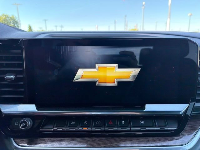Used 2025 Chevrolet Silverado 1500 LT AWD/4WD image 27