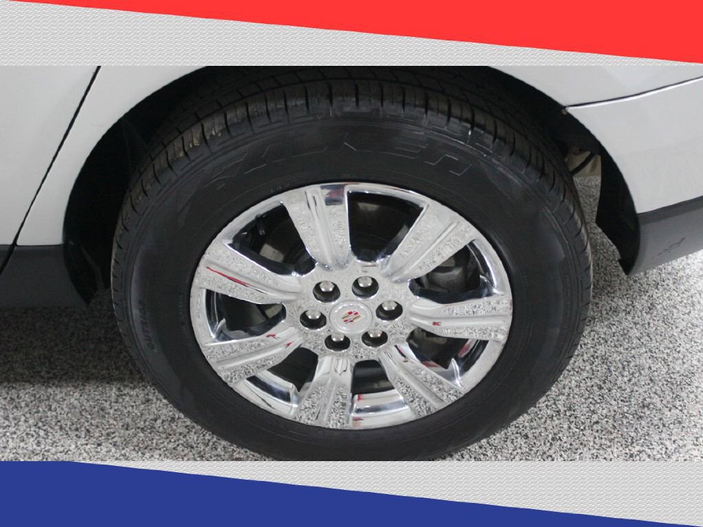 Used 2016 Cadillac SRX Luxury w/ Driver Awareness Package image 41