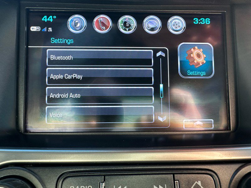 Used 2018 Chevrolet Suburban LT w/ LT Signature Package image 27