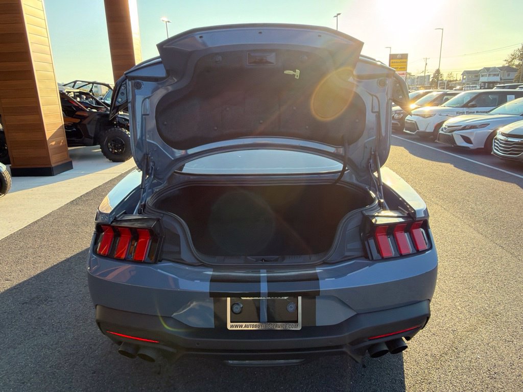 Used 2025 Ford Mustang GT Premium RWD image 11