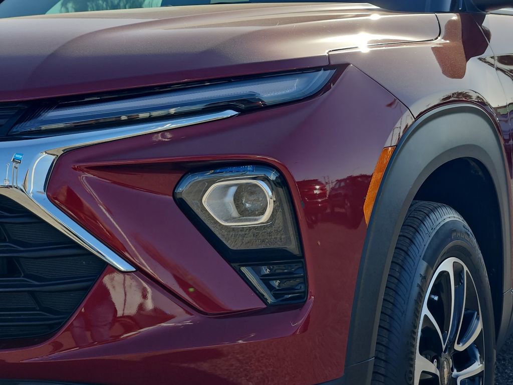 Used 2024 Chevrolet TrailBlazer LT w/ LT Cold Weather Package image 8