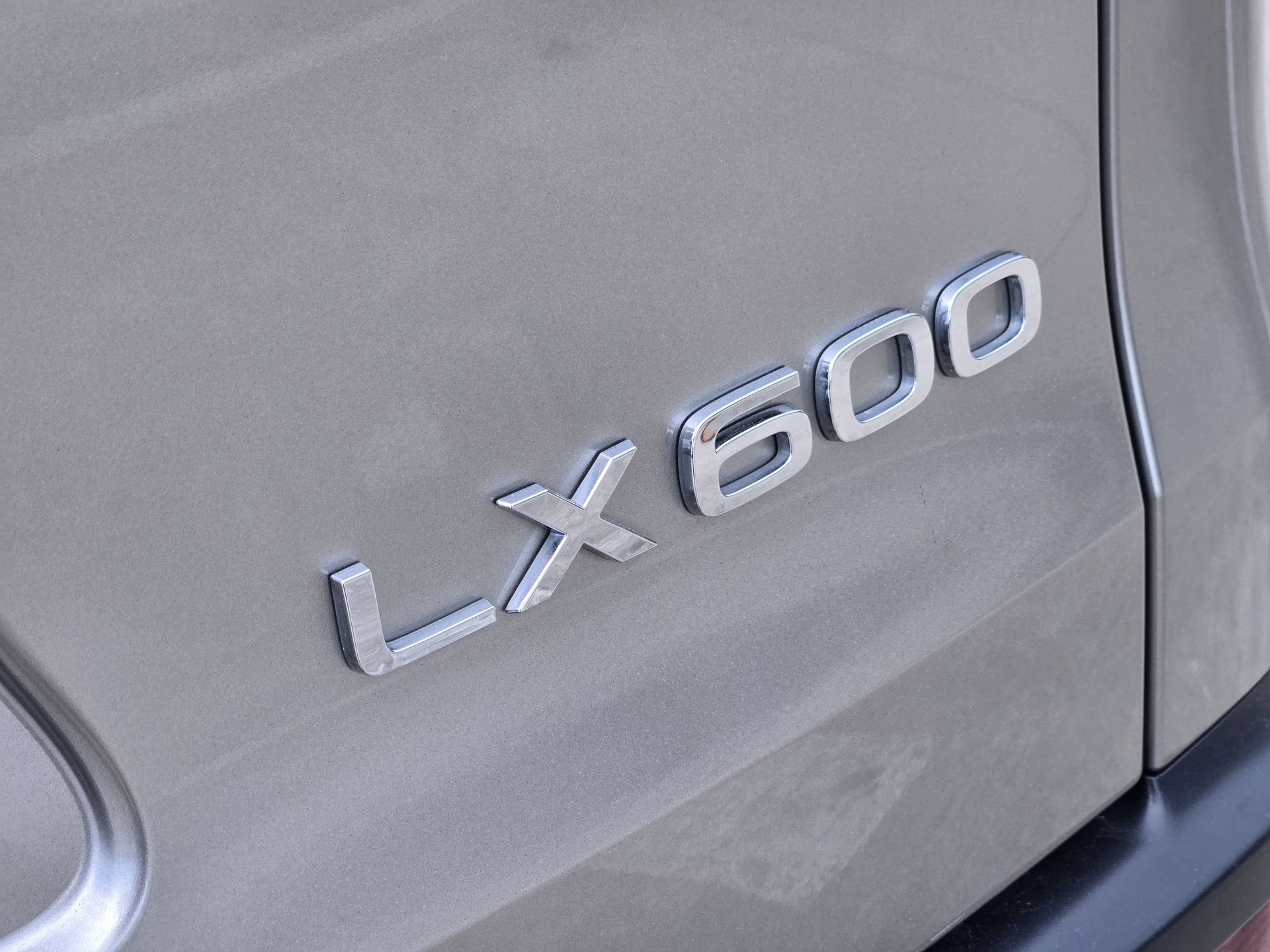 Used 2024 Lexus LX 600 F Sport AWD/4WD image 12