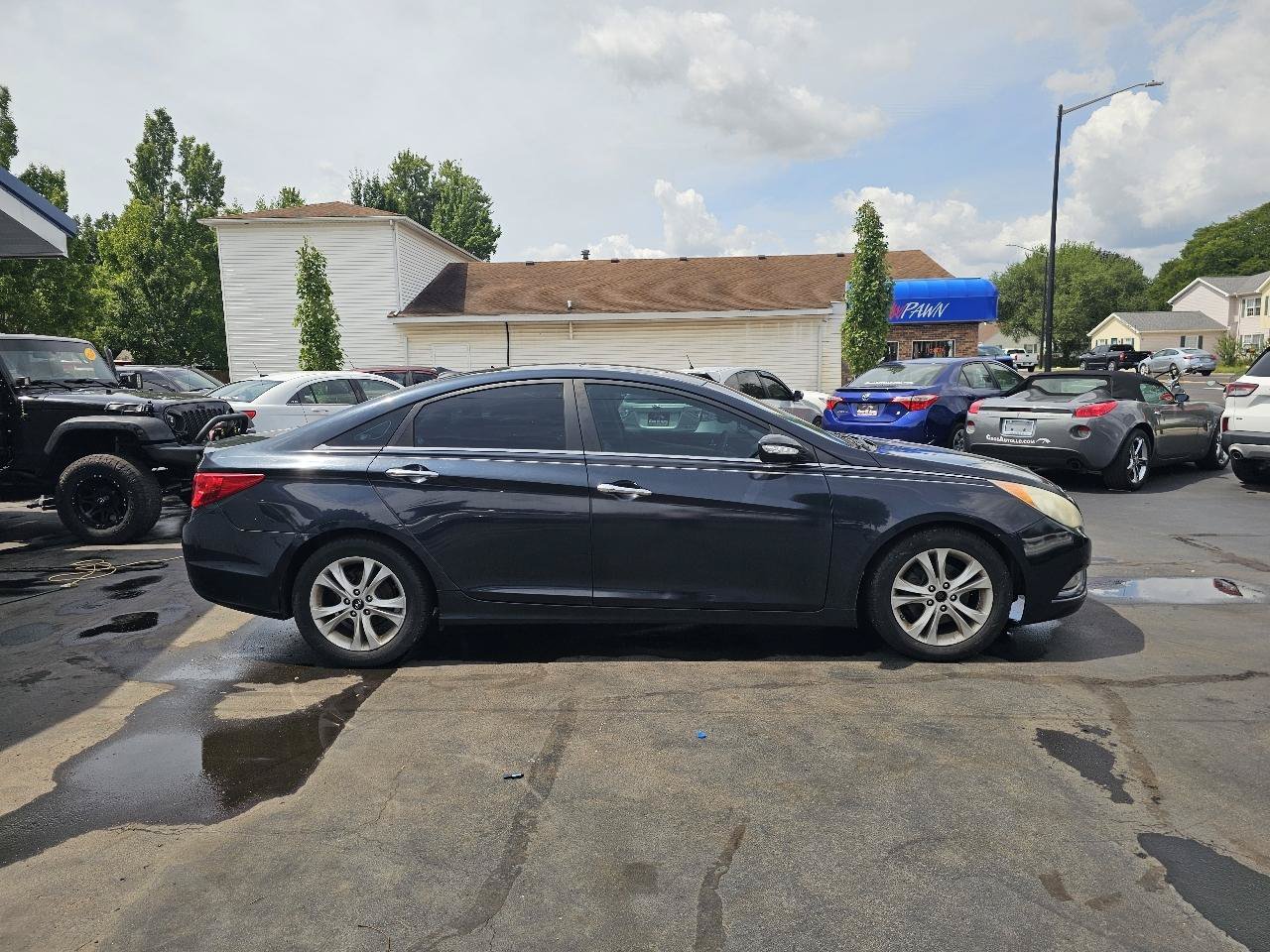 Used 2011 Hyundai Sonata Limited FWD image 13