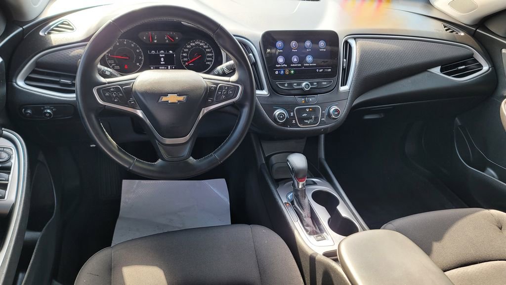 Used 2023 Chevrolet Malibu RS image 24