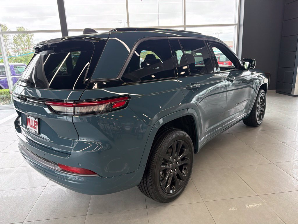 New 2026 Jeep Grand Cherokee Limited AWD/4WD image 7