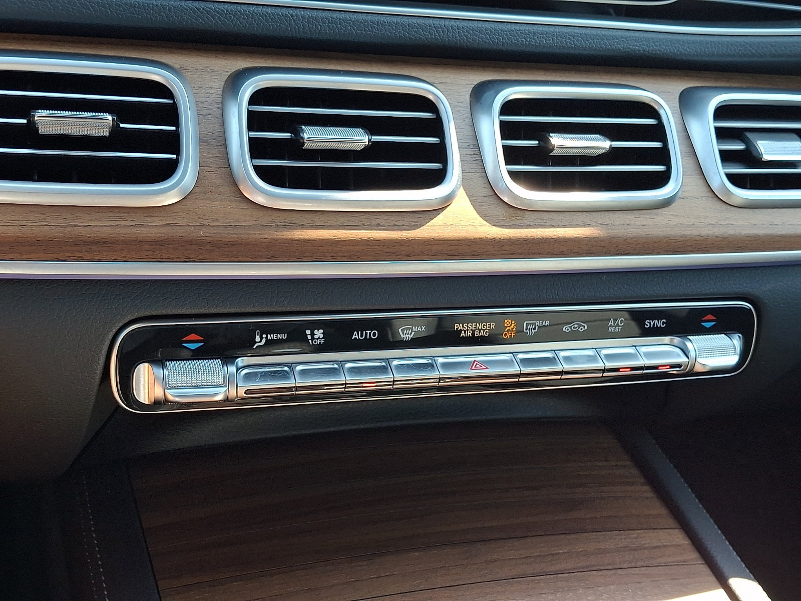 Certified 2026 Mercedes-Benz GLE 350 4MATIC image 16