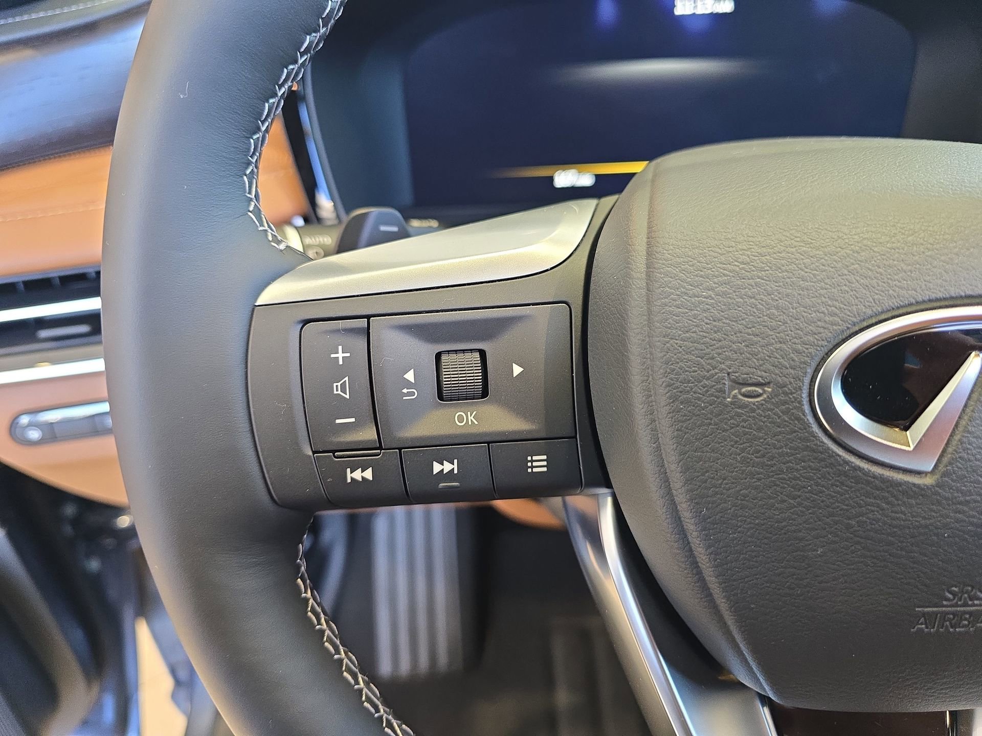 New 2026 INFINITI QX60 Autograph w/ Dark Cargo Package image 17