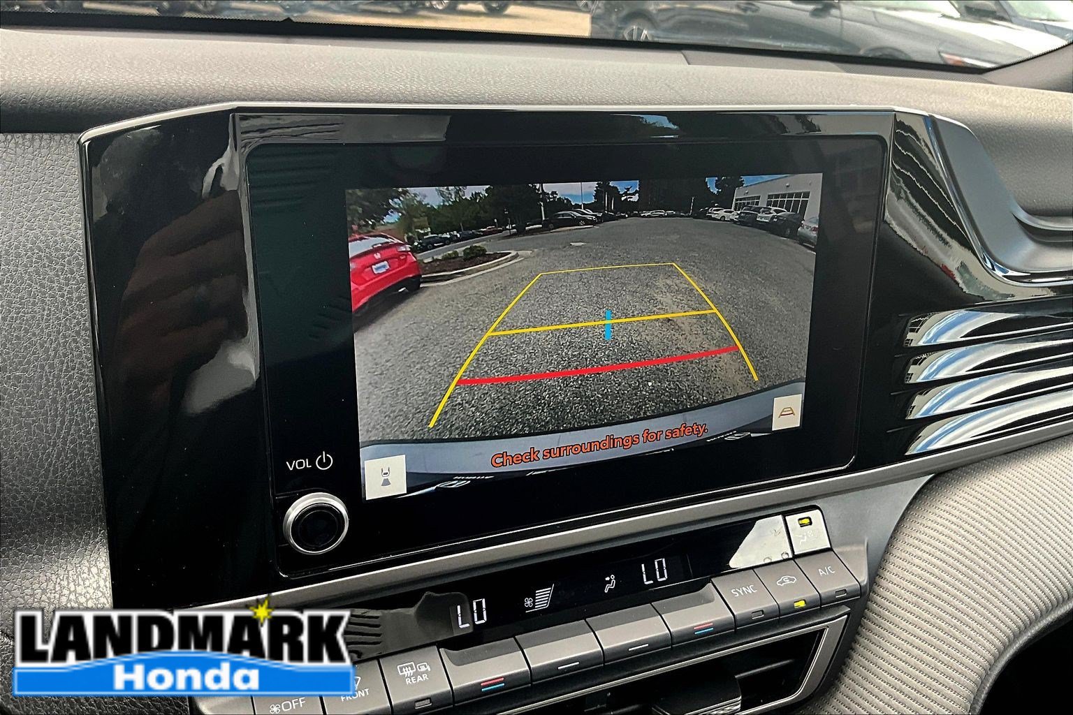 Used 2025 Toyota Camry SE FWD image 21