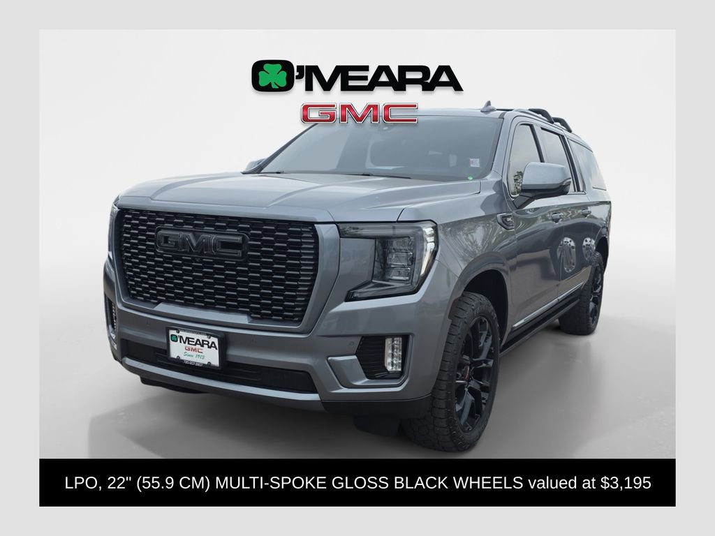 Used 2022 GMC Yukon XL Denali AWD/4WD image 1