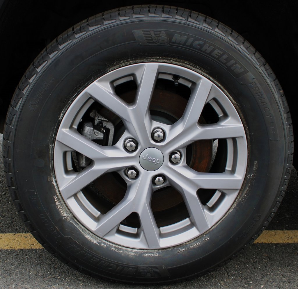 Used 2022 Jeep Grand Cherokee L Limited image 12