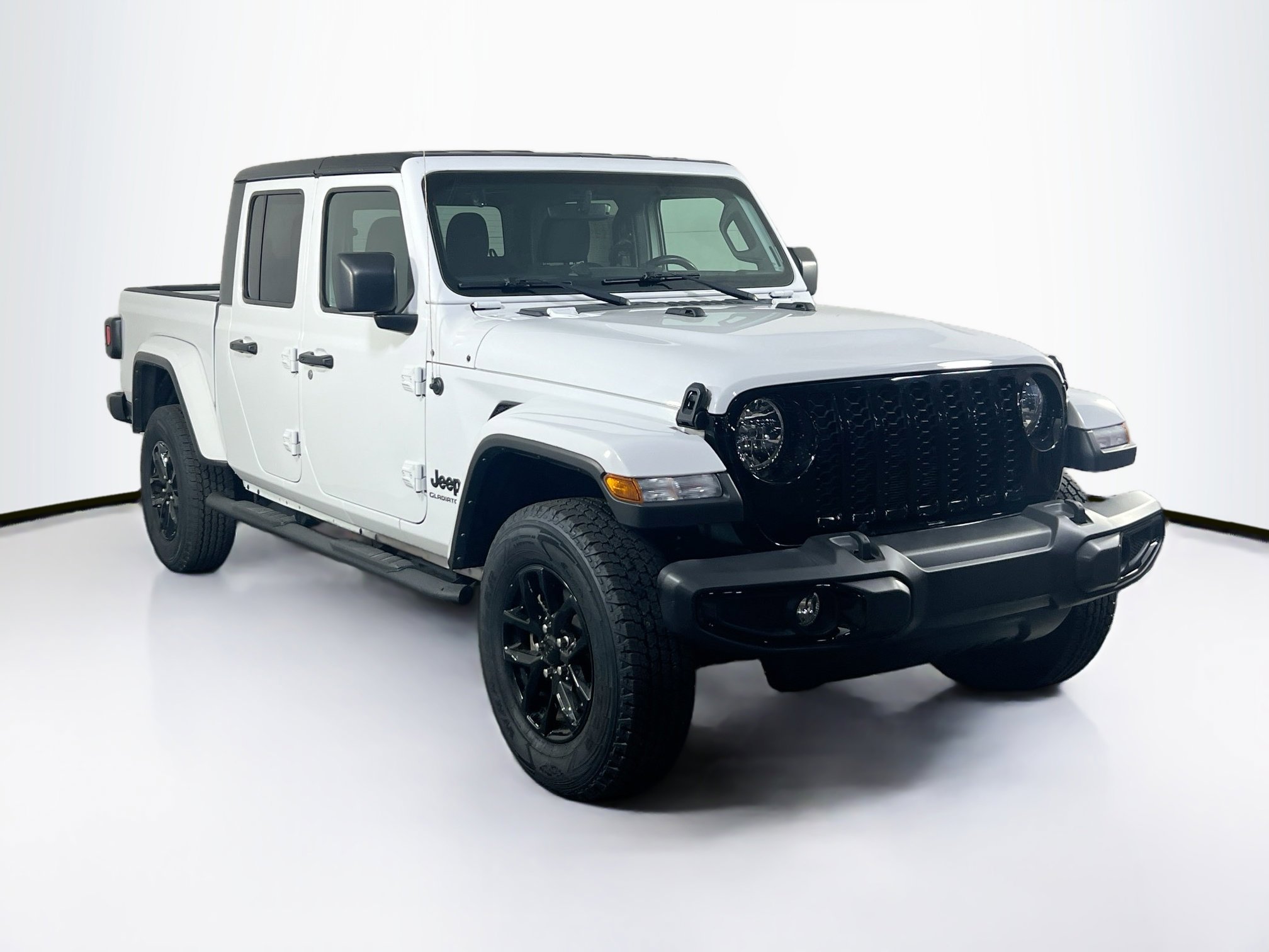 Used 2022 Jeep Gladiator Sport image 3