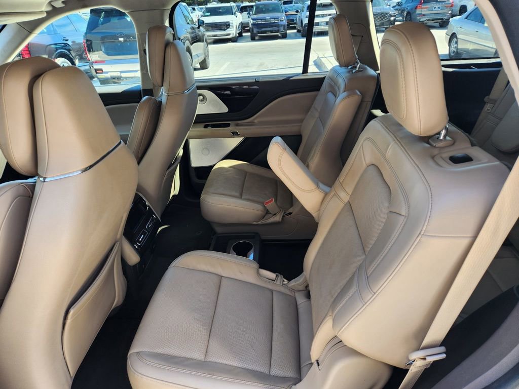 Used 2022 Lincoln Aviator Reserve w/ Equipment Group 201A image 15