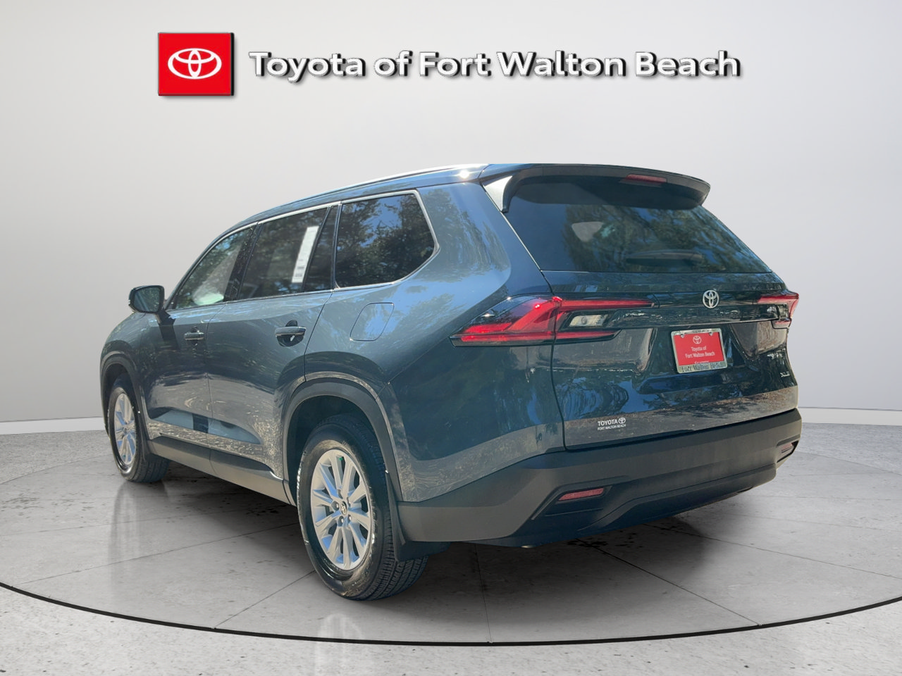 Used 2025 Toyota Grand Highlander FWD image 4