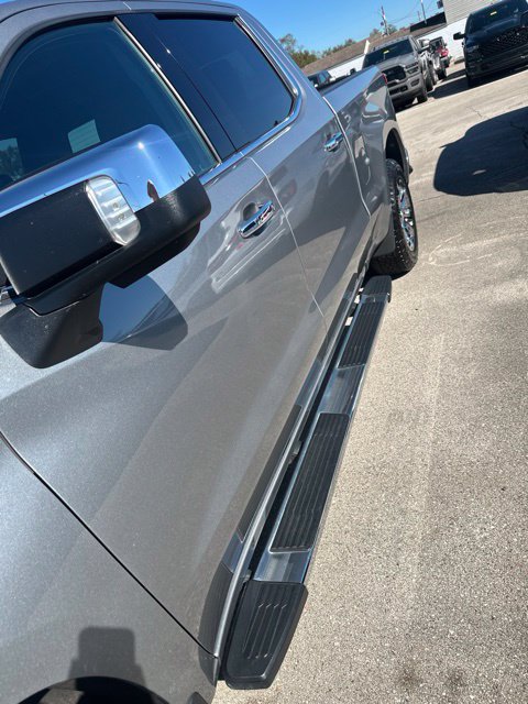 Used 2023 Chevrolet Silverado 1500 LTZ w/ LTZ Premium Package AWD/4WD image 10