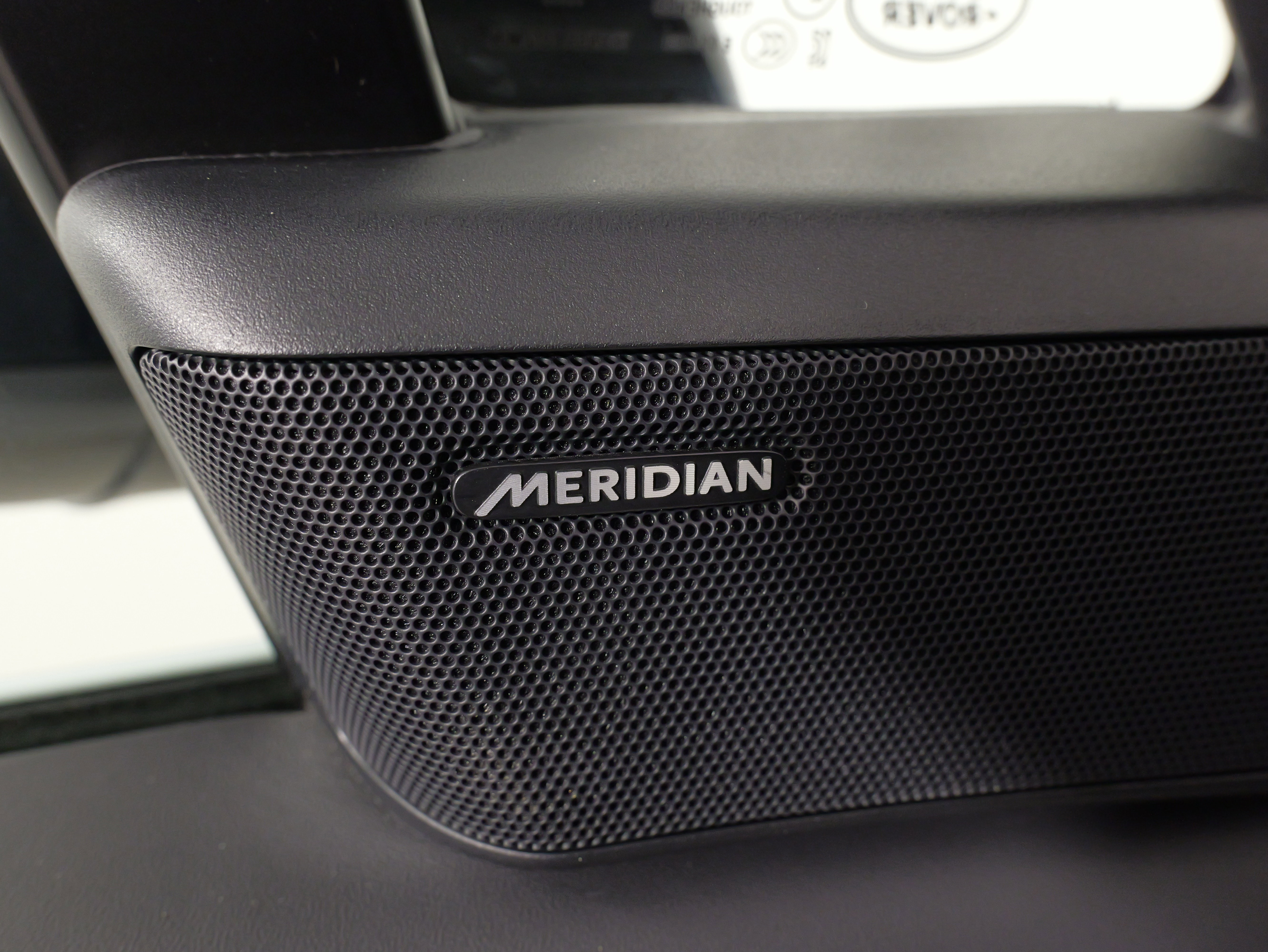 Used 2025 Land Rover Range Rover Sport SE image 26