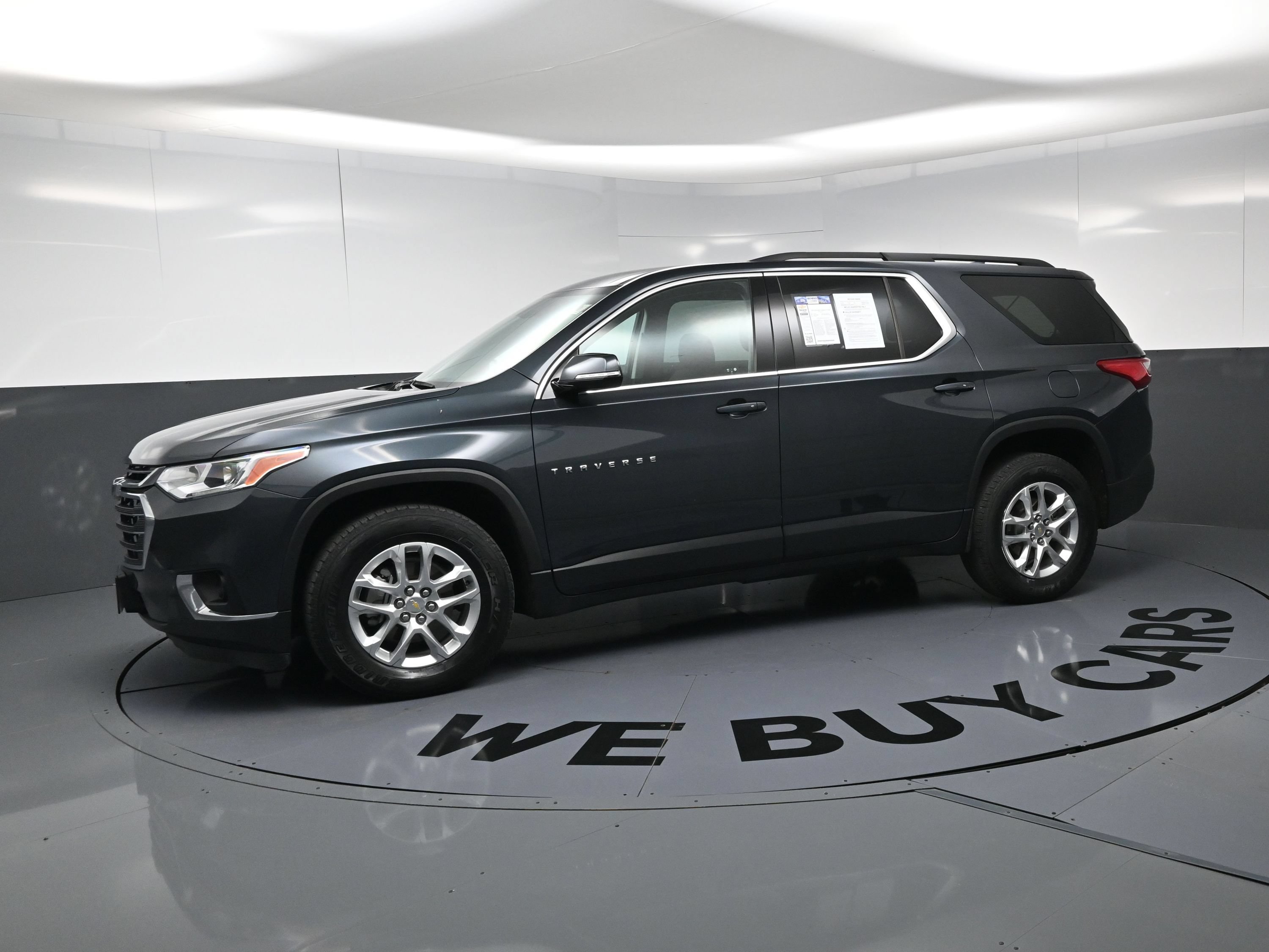 Used 2019 Chevrolet Traverse LT FWD image 6