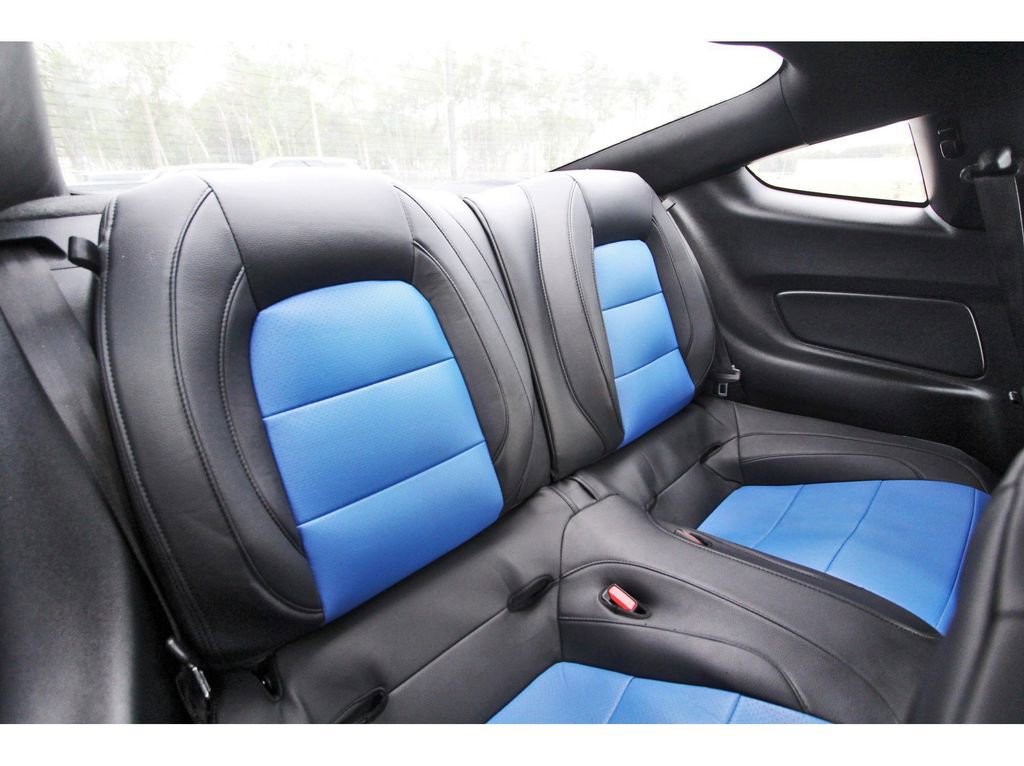 Used 2022 Ford Mustang GT w/ Equipment Group 301A RWD image 10