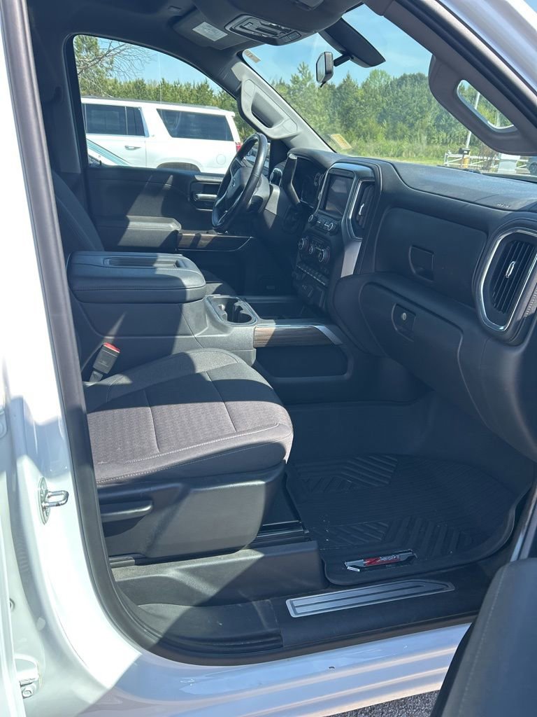 Used 2021 Chevrolet Silverado 1500 RST AWD/4WD image 10