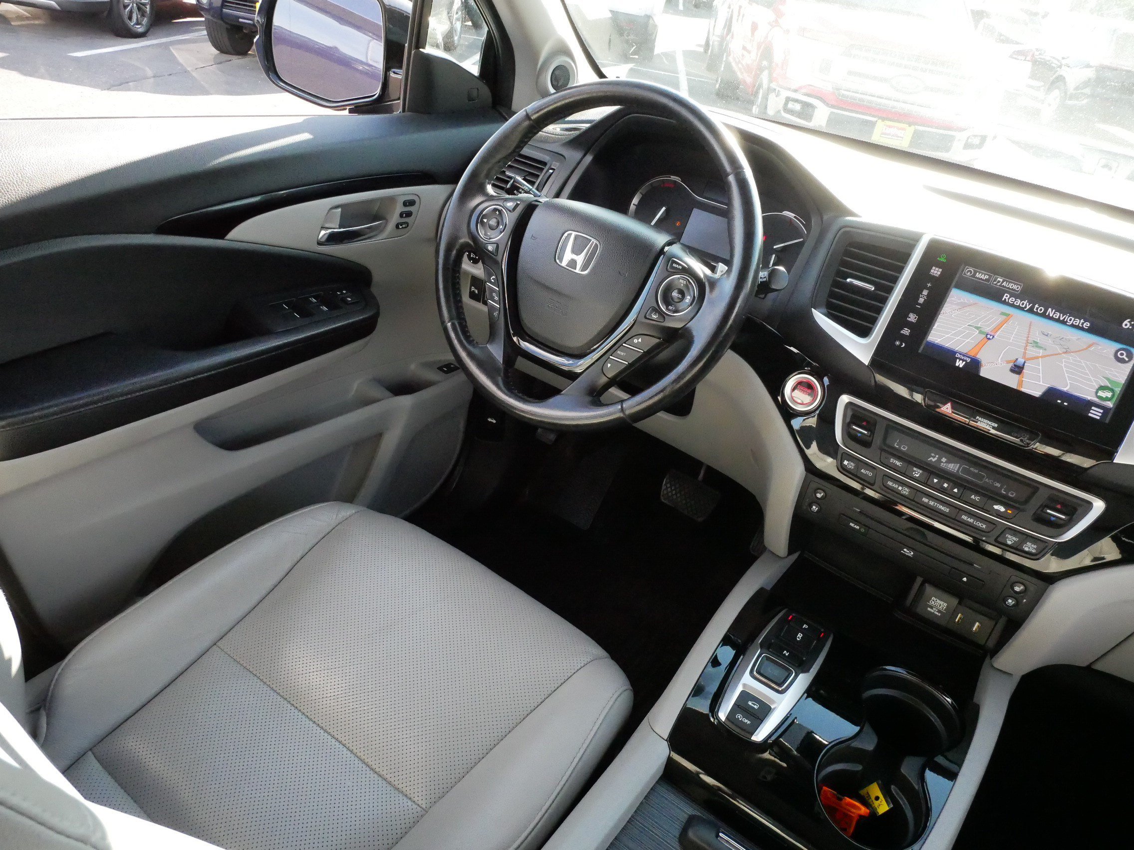 Used 2016 Honda Pilot Elite image 9
