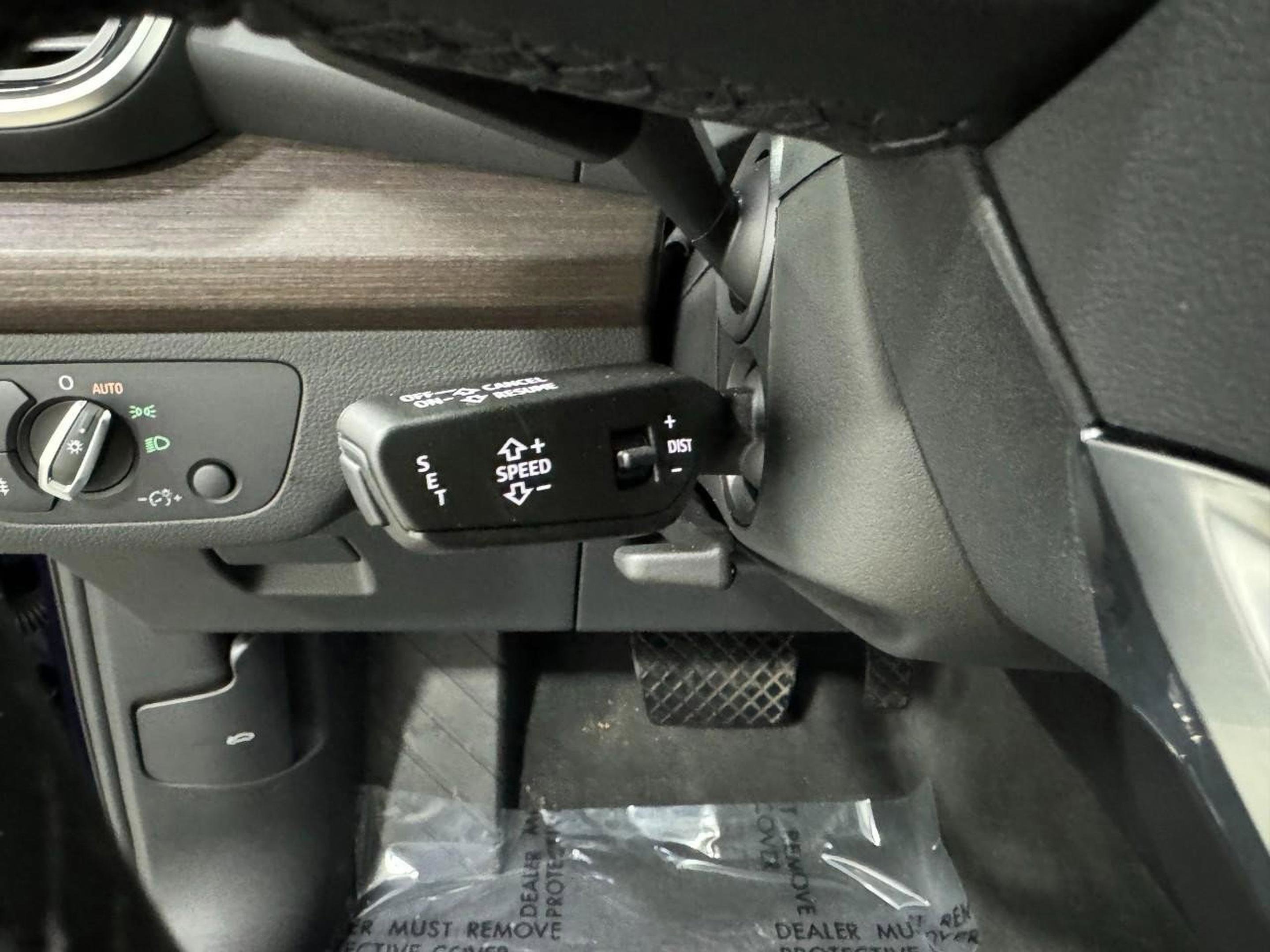 Certified 2025 Audi Q5 2.0T Premium w/ Convenience Plus Package image 27