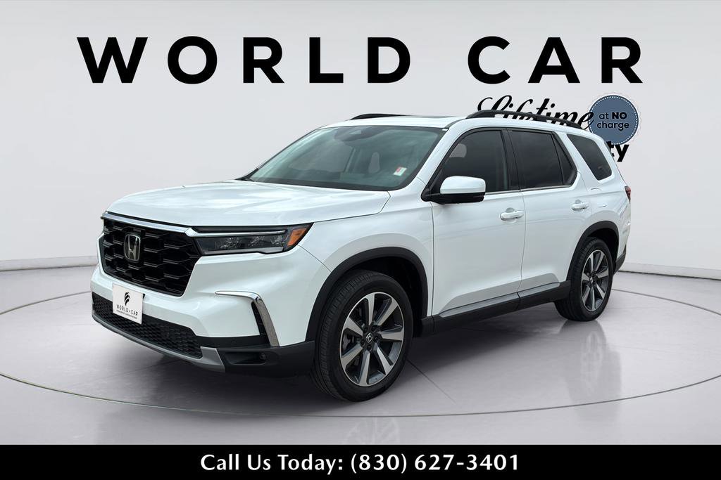 Used 2023 Honda Pilot Touring image 13
