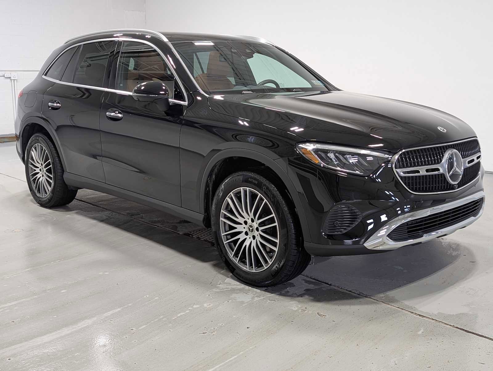 Certified 2026 Mercedes-Benz GLC 300 4MATIC image 6