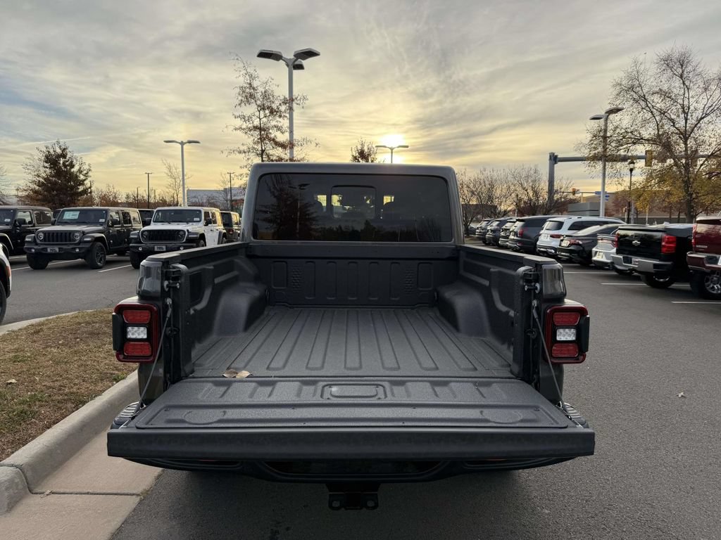 New 2026 Jeep Gladiator Mojave AWD/4WD image 32