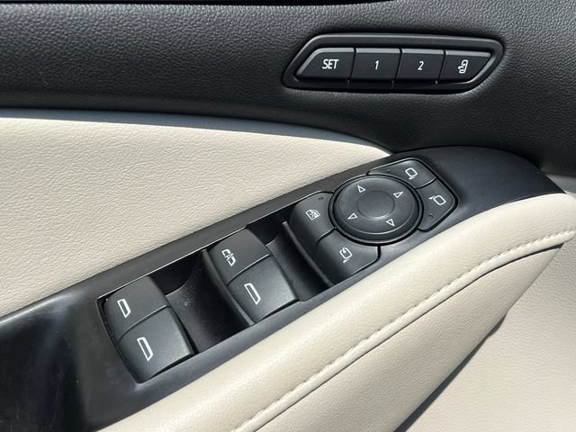 Used 2022 Buick Enclave Avenir w/ Avenir Technology Package AWD/4WD image 22