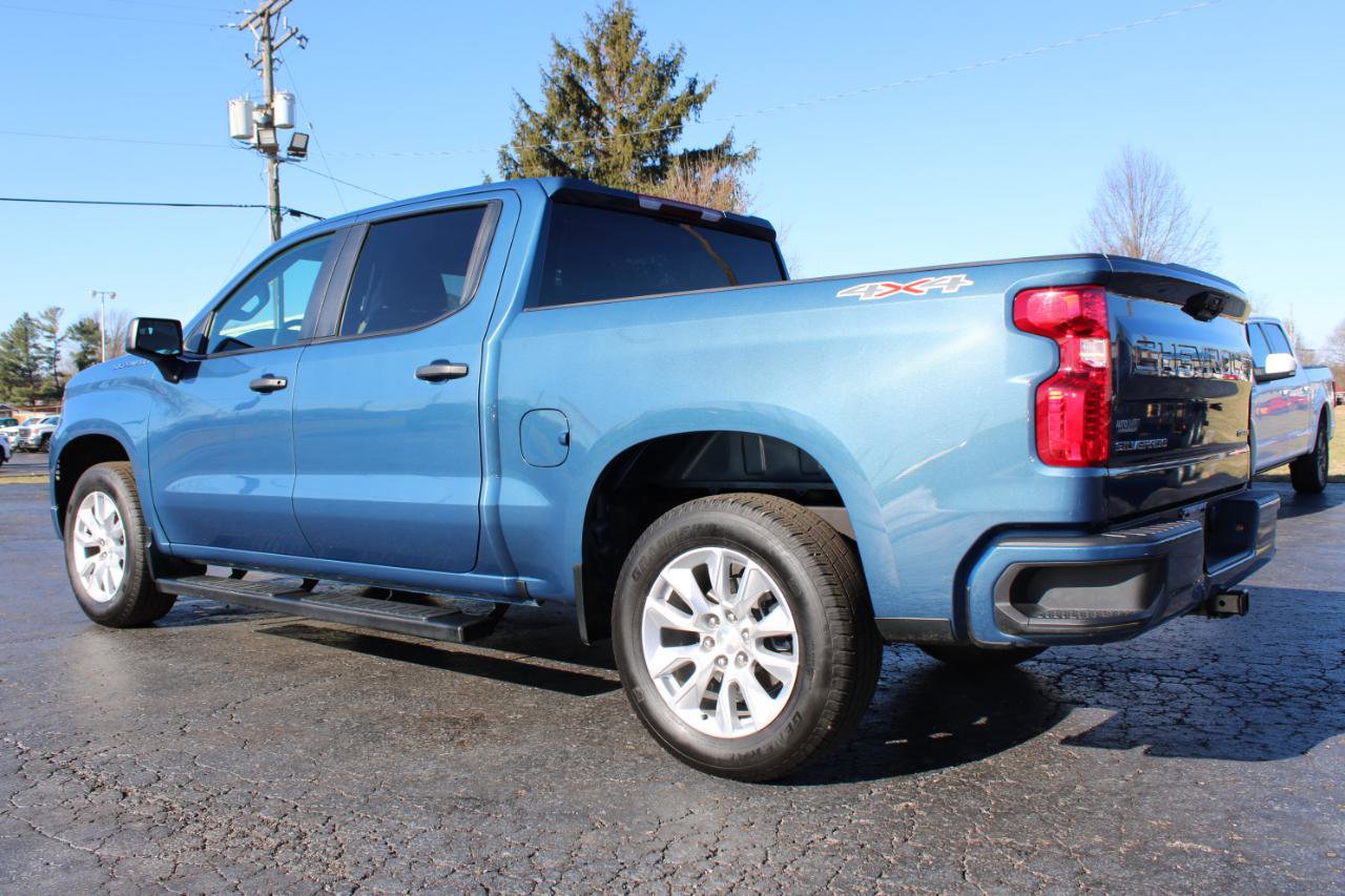 Used 2024 Chevrolet Silverado 1500 Custom image 11