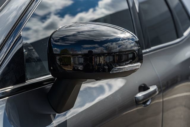 Used 2024 Volvo XC60 T8 Ultimate w/ Protection Package Premier image 15