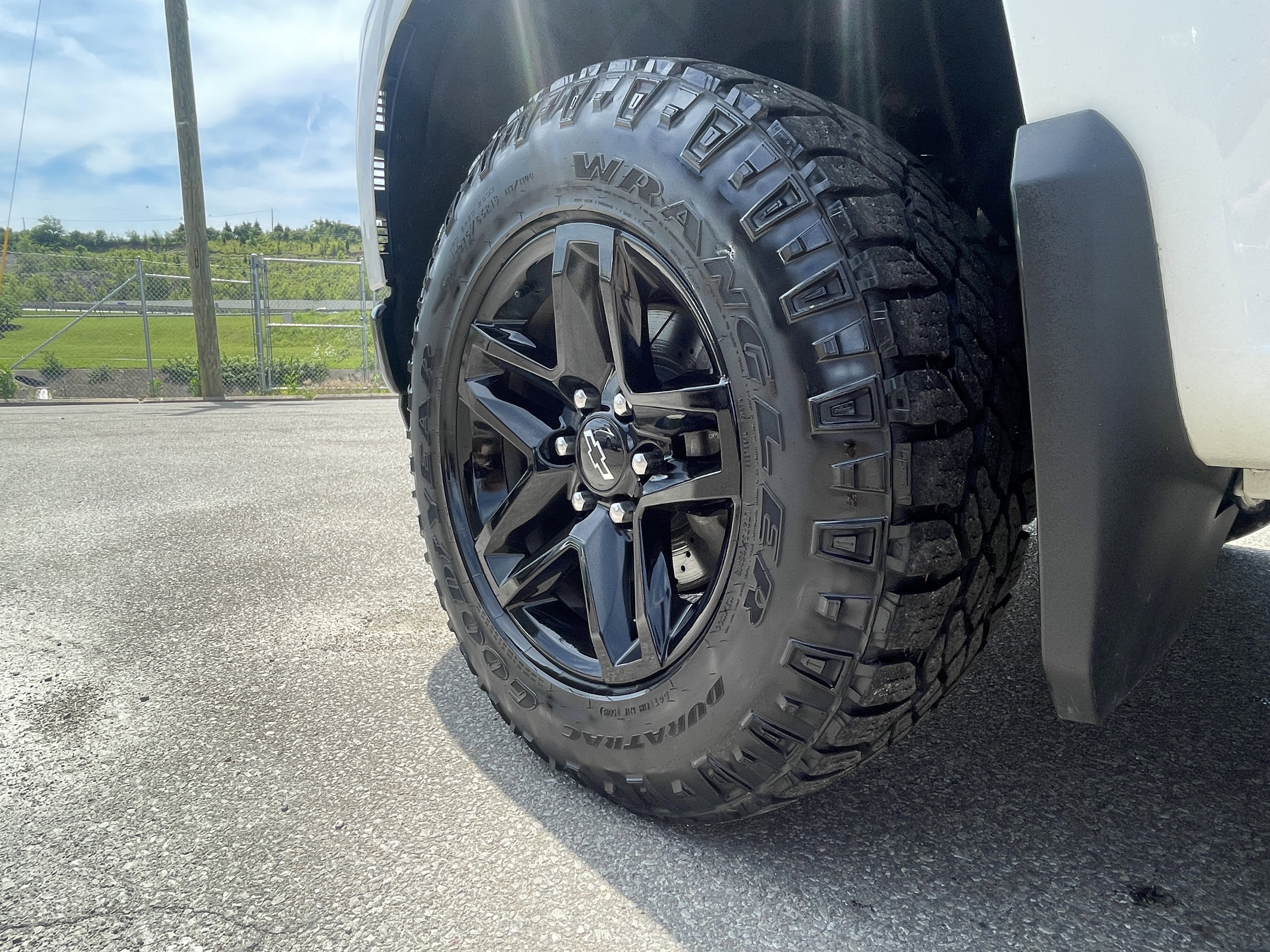 Used 2020 Chevrolet Silverado 1500 Custom Trail Boss w/ Custom Convenience Package AWD/4WD image 30