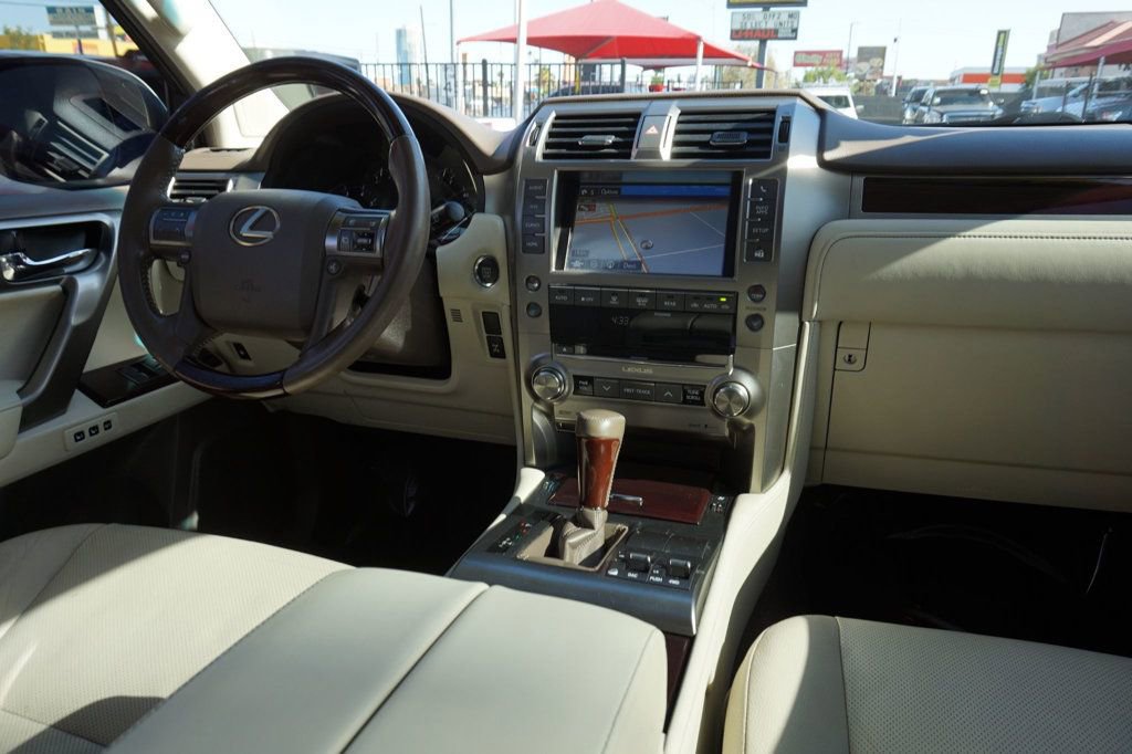 Used 2017 Lexus GX 460 Premium AWD/4WD image 19