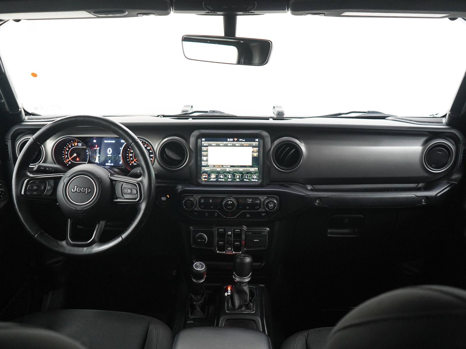 Used 2021 Jeep Gladiator Sport AWD/4WD image 13