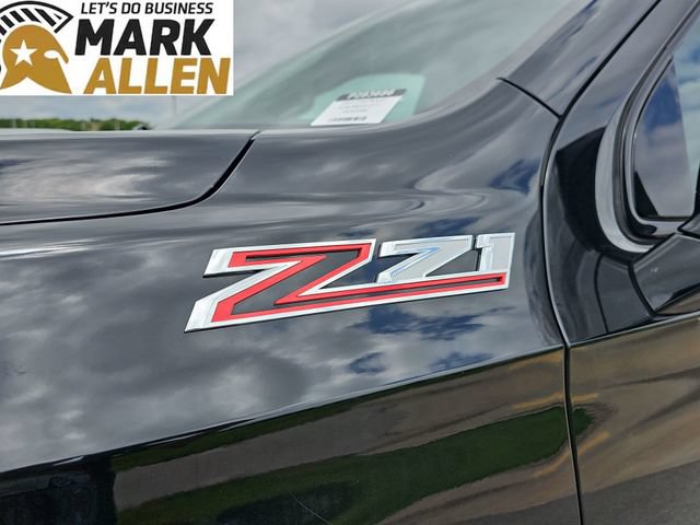 Used 2025 Chevrolet Suburban Z71 AWD/4WD image 32