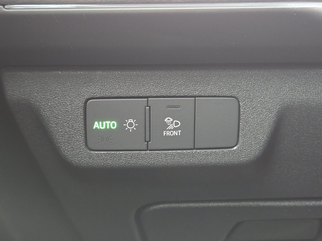 Used 2026 Audi Q3 quattro 2.0T w/ Driver Assistance Package AWD/4WD image 27