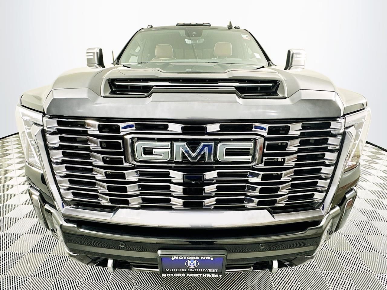 Used 2024 GMC Sierra 3500 Denali Ultimate image 4