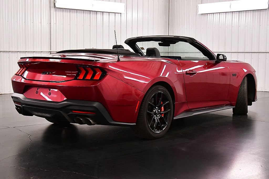 Used 2025 Ford Mustang GT Premium RWD image 7