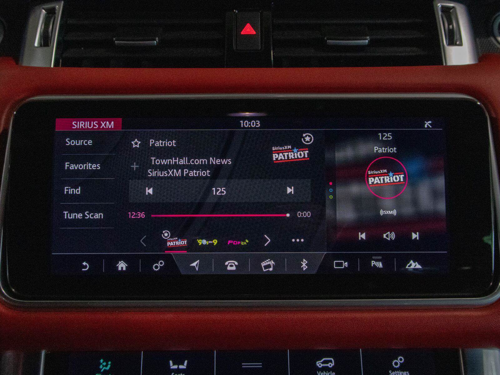 Used 2020 Land Rover Range Rover Sport SVR AWD/4WD image 9