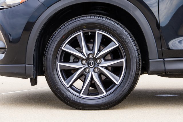 Used 2018 MAZDA CX-5 Touring w/ Preferred Equipment Package AWD/4WD image 9