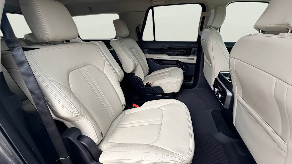 Used 2021 Ford Expedition Max Platinum RWD image 69