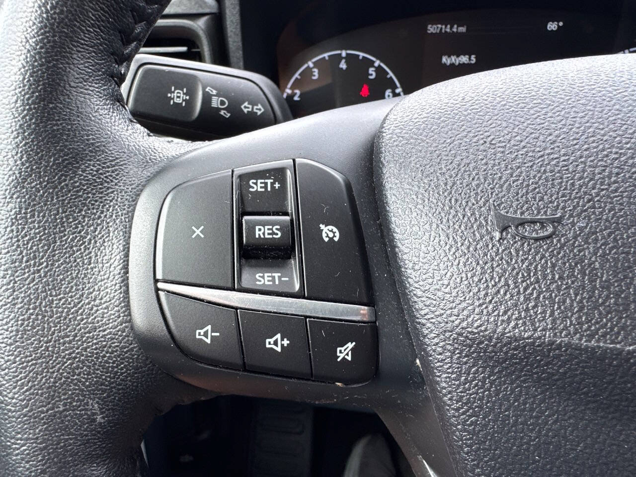 Used 2022 Ford Maverick XLT w/ XLT Luxury Package FWD image 12