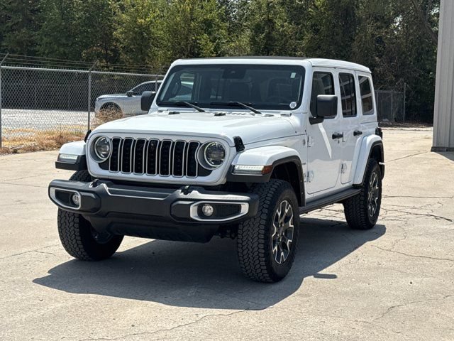 Used 2024 Jeep Wrangler Unlimited Sahara w/ Technology Group AWD/4WD image 12